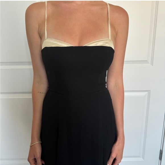 Reformation Abrielle Dress Black Size 2 - Picture 7 of 10